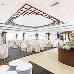 波拉特温泉酒店 酒店